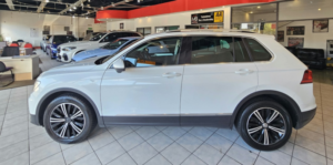 2018 Volkswagen Tiguan 2.0 Tdi Se Navigation in White — image 5