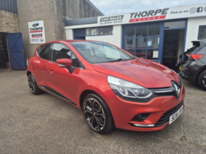 2018 Renault Clio 0.9 Iconic Tce 90 My18 in Red — image 4