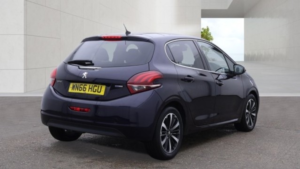 2016 Peugeot 208 1.2 Puretech Allure Premium in Blue — image 4