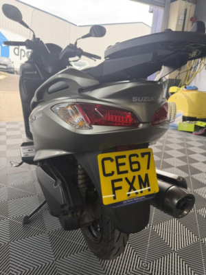 2017 Suzuki Burgman 200 in Silver — image 6