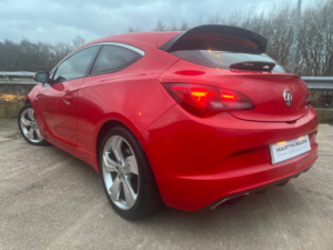 2013 Vauxhall Astra Gtc 2.0 T Vxr in Red — image 2