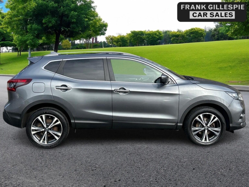 2017 Nissan Qashqai 1.5 Dci N-Connecta Euro 6 (s/s) 5dr in Grey — image 1