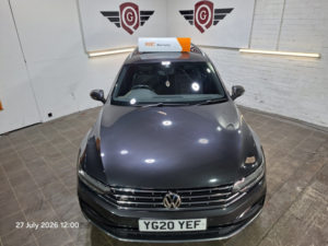 2020 Volkswagen Passat 2.0 Tdi Evo R-Line in Grey — image 4