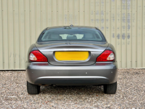 2009 Jaguar X-Type 2.2d Dpf S 4dr in Grey — image 6