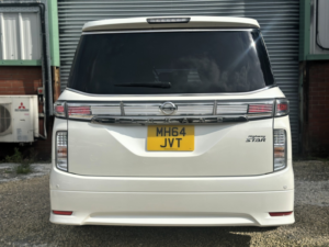 2015 Nissan Elgrand 2015 Highway Star Premium Model 2.5 5dr MPV Petrol Petrol Automatic in White — image 6