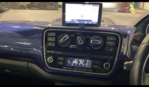 2016 Volkswagen Up! 1.0 Club Up! Euro 6 3dr in Blue — image 4