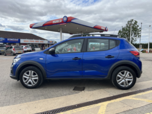 2022 Dacia Sandero Stepway 1.0 Stepway Essential Tce 100 Bi-Fuel in Blue — image 4