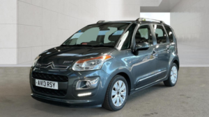 2013 Citroen C3 Picasso 1.6 Hdi Exclusive Euro 5 5dr in Grey — image 2