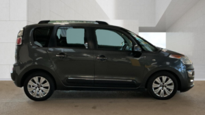 2013 Citroen C3 Picasso 1.6 Hdi Exclusive Euro 5 5dr in Grey — image 4