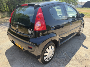 2008 Peugeot 107 1.0 12v Urban in Black — image 3
