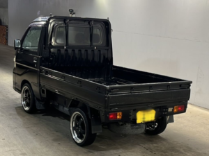 2008 Daihatsu Hijet Truck Special in Black — image 4
