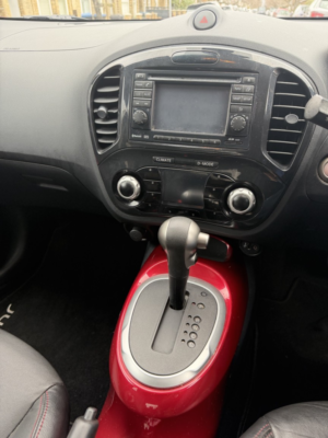 2012 Nissan Juke 1.6 Tekna in Red — image 4