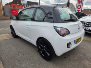 2018 Vauxhall Adam 1.2i Ecoflex Energised Hatchback 3dr Petrol Manual Euro 6 (s/s) (70 Ps) in White — image 5