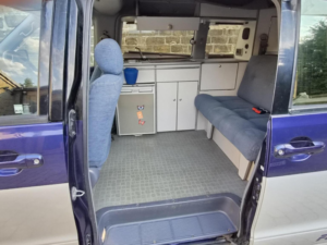 2011 Toyota Noah in Other — image 2