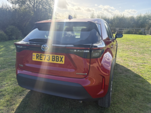 2023 Toyota Yaris Cross 1.5 Vvt-H Icon in Red — image 6