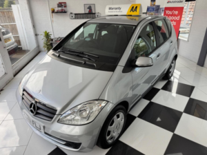 2011 Mercedes-Benz A Class 1.5 A160 Classic Se CVT 5dr in Silver — image 6