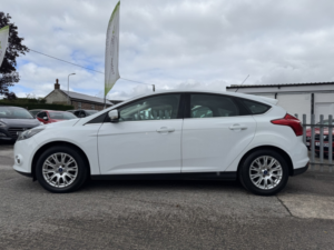 2011 Ford Focus 1.6 Titanium in White — image 2