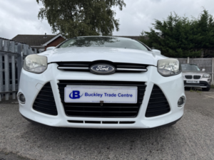 2011 Ford Focus 1.6 Titanium in White — image 3