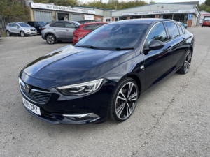2019 Vauxhall Insignia 2.0 Turbo D Blueinjection Elite Nav in Blue — image 2