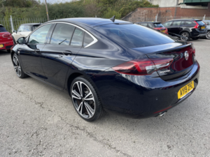 2019 Vauxhall Insignia 2.0 Turbo D Blueinjection Elite Nav in Blue — image 3