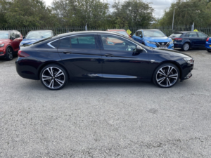 2019 Vauxhall Insignia 2.0 Turbo D Blueinjection Elite Nav in Blue — image 5