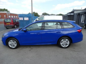 2023 Skoda Octavia 2.0 Tdi Se Technology Euro 6 (s/s) 5dr in Blue — image 5