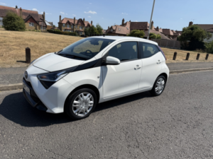 2021 Toyota Aygo 1.0 Vvt-I X-Play in White — image 2