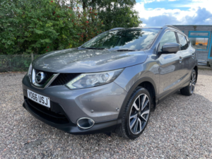2016 Nissan Qashqai 1.6 Dci Tekna SUV 5dr Diesel Xtron 2WD Euro 6 (s/s) (130 Ps) in Grey — image 2
