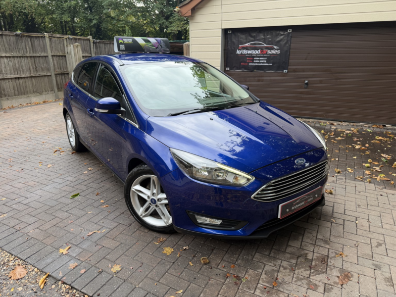 2018 Ford Focus 1.0 T Ecoboost Zetec Edition in Blue — image 1