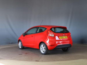 2016 Ford Fiesta 1.0t Ecoboost Zetec Euro 6 (s/s) 3dr in Red — image 5