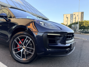 2021 Porsche Macan 2.9 T V6 S in Blue — image 5