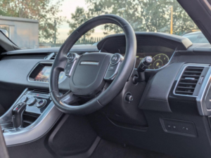 2017 Land Rover Range Rover Sport 3.0 Sd V6 Hse Auto 4WD Euro 6 (s/s) 5dr in Black — image 2