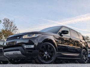 2017 Land Rover Range Rover Sport 3.0 Sd V6 Hse Auto 4WD Euro 6 (s/s) 5dr in Black — image 4