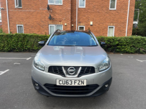 2013 Nissan Qashqai 1.6 360 2WD Euro 5 5dr in Silver — image 2