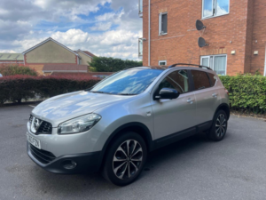2013 Nissan Qashqai 1.6 360 2WD Euro 5 5dr in Silver — image 3
