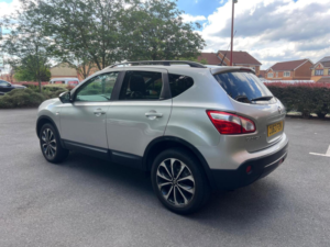 2013 Nissan Qashqai 1.6 360 2WD Euro 5 5dr in Silver — image 4