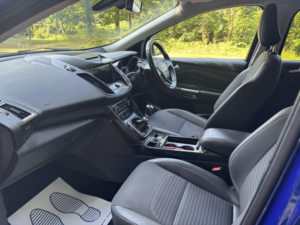 2017 Ford Kuga 2.0 Tdci Titanium in Blue — image 5