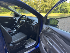 2017 Ford Kuga 2.0 Tdci Titanium in Blue — image 6