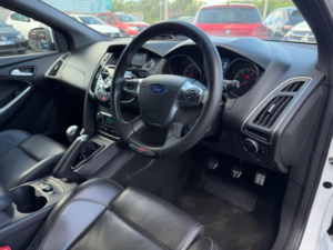 2013 Ford Focus 2.0t Ecoboost St-3 Euro 5 (s/s) 5dr in White — image 3
