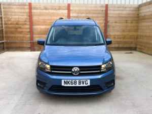 2018 Volkswagen Caddy Maxi Life 4 SEAT Auto Wheelchair Accessible Disabled Access Vehicle Wav in Blue — image 6