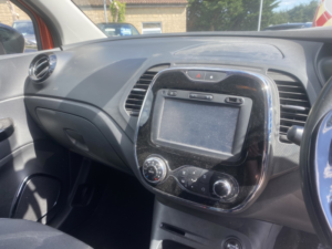 2015 Renault Captur 0.9 Dynamique S Medianav Tce 90 Stop & Start in Orange — image 5