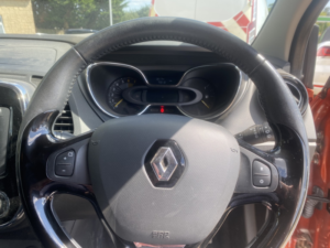 2015 Renault Captur 0.9 Dynamique S Medianav Tce 90 Stop & Start in Orange — image 6