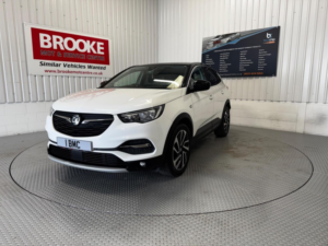 2018 Vauxhall Grandland X 1.2 Turbo Elite Nav Euro 6 (s/s) 5dr in White — image 6