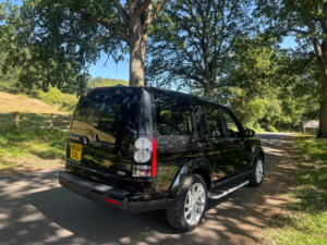 2014 Land Rover Discovery 4 3.0 Sd V6 Hse SUV 5dr Diesel Auto 4WD Euro 5 (s/s) (255 Bhp) in Black — image 3