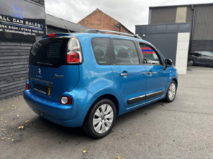 2013 Citroen C3 Picasso 1.6 Hdi Exclusive in Blue — image 3