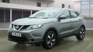 2016 Nissan Qashqai 1.2 Dig-T N-Connecta 2WD Euro 6 (s/s) 5dr in Grey — image 2