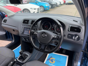2017 Volkswagen Polo 1.0 Bluemotion Tech Match Edition Euro 6 (s/s) 5dr in Blue — image 2