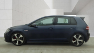 2013 Volkswagen Golf 2.0 Tsi Bluemotion Tech Gti in Blue — image 6