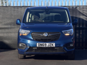 2019 Vauxhall Combo Life 1.5 Turbo D Blueinjection Energy Euro 6 (s/s) 5dr in Blue — image 5