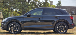 2020 Audi Q5 2.0 Tfsi 45 Black Edition in Black — image 5